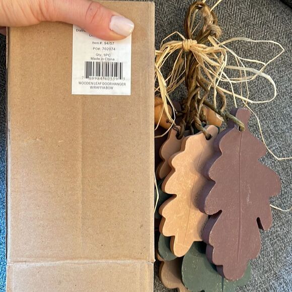 Wooden Leaf Door Hanger with Raffia Bow - Picture 3 of 3